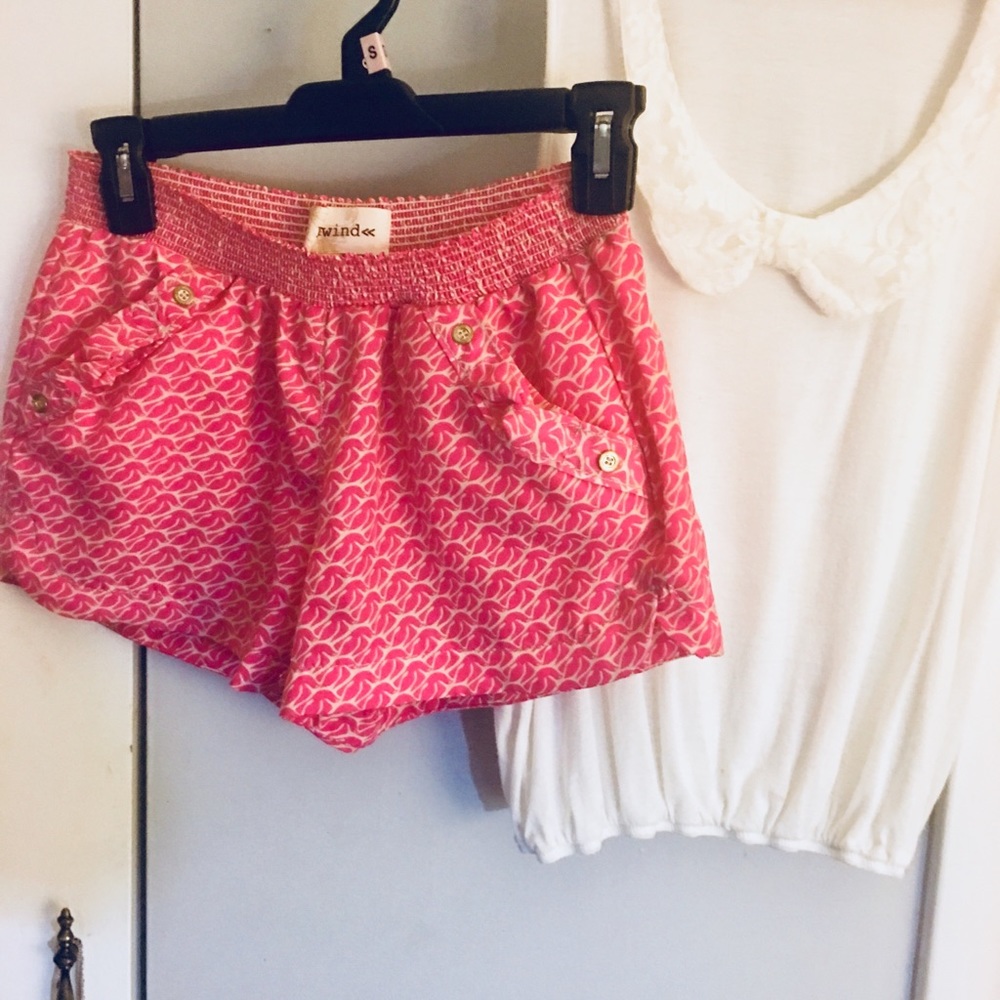 🌺Like New hot pink/off white dress shorts byRewind🌺 ALL $5 listings 3 for $12
